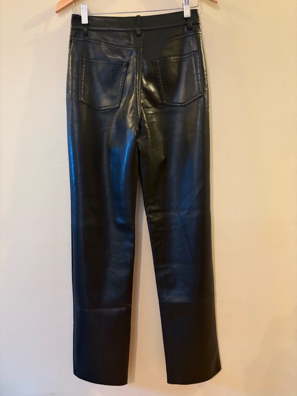 Wilfred Women’s Black Faux Leather, high rise straight leg pants Sz 4, like new! - Picture 5 of 11